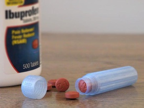 righteouswaffles pílula titular da versão 1 do agregado familiar suprimentos medicação caixa de medicamentos comprimidos recipiente 3d print model - Mito3D