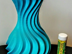 wigglevase8 Dekor flower vase 3d print model - Mito3D