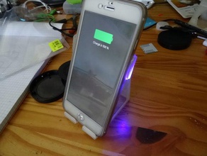 socle charge sans fil qi pour iphone 6+ et 6s+ dock wireless charger office 3d print model - Mito3D