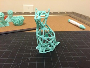 chat assis de voronoi sculptures 3d print model - Mito3D