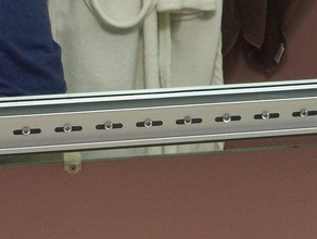 monté sur rail din salle de bains titulaires 3d print model - Mito3D