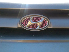 hyundai badge inserts honeycomb automotive logo sante fe 3d print model - Mito3D