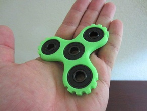 cog triple spinner les gadgets fidget jouet toupie 3d print model - Mito3D