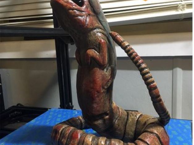 chestburster prop hd sculptures costumechallenge alien aliens xenomorph 3D print model - Mito3D