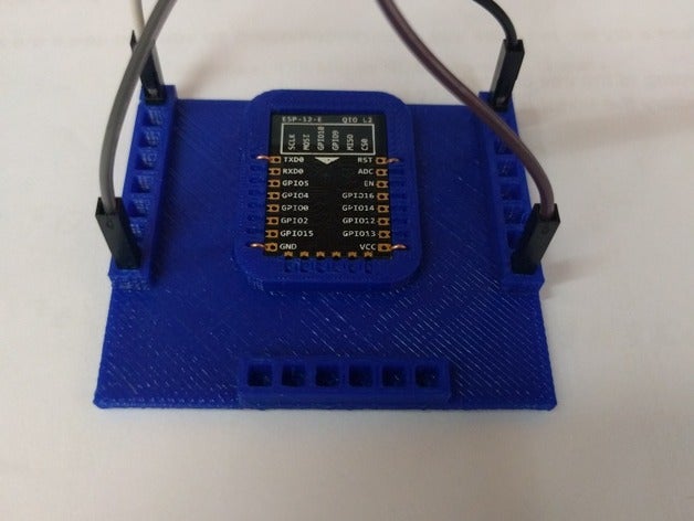 esp 8266 12 titulaire de l'électronique esp8266 3D print model - Mito3D