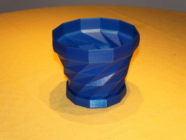 coaster triangolati vaso di fiori all'aperto giardino 3D print model - Mito3D