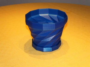 montanha-russa triangulada vaso de flores ao ar livre jardim 3d print model - Mito3D