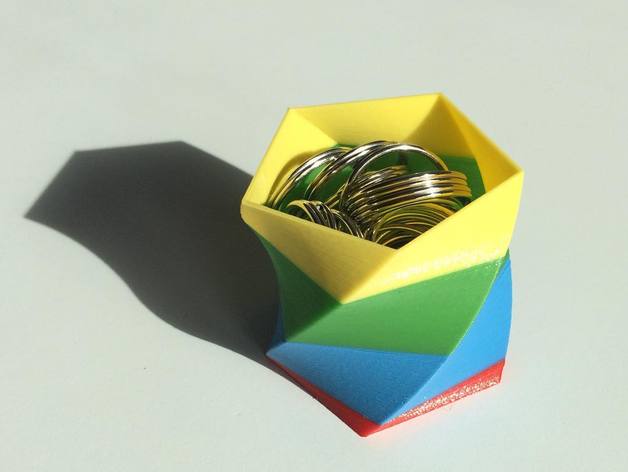 penta torsión florero contenedores 3D print model - Mito3D