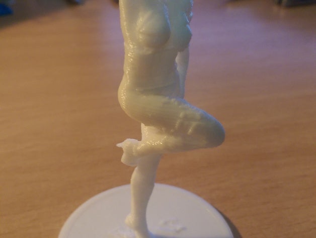 chica pose sensual la gente 3D print model - Mito3D