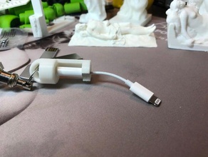 a apple raio de 35 mm do fone ouvido adaptador porta-chaves 3d impressão computador fones titular iphone iphone7 3d print model - Mito3D