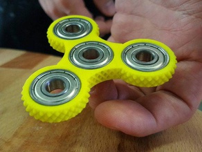 knurled tri-spinner edc fidget widget triple bearing spinner mechanical toys trispinner 3d print model - Mito3D