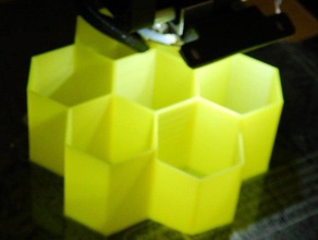 personnalisable ruche pencilholder bureau 3d print model - Mito3D
