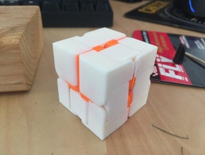kobayashi fidget-cube-dual-Farbe mechanisch ist - Spielzeug zappeln hashimoto tinkercad 3d print model - Mito3D