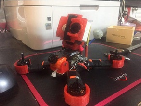 yi Berg-Gesicht-Schutz mechanische Spielzeuge Kamera-Halterung Fall mount xiaomi montieren 3d print model - Mito3D