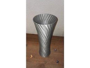 vase 10 art les vases de fleurs spirale tordu twisted 3d print model - Mito3D