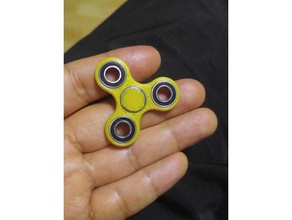 tri spinner toy & game accessories ball bearing fidget spinning 3d print model - Mito3D