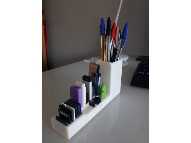 Bleistift usb-sd-microsd-Topf - Organisation microsd microsd-Kartenhalter Topf sd-Karte sd-Karten-Halter usb usb-Halter 3D print model - Mito3D