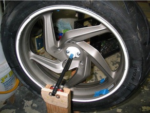 la roue de l'équilibrage des pneus adaptateur motos bmw l'automobile moto r1200 r1200gs r1200rt 3d print model - Mito3D