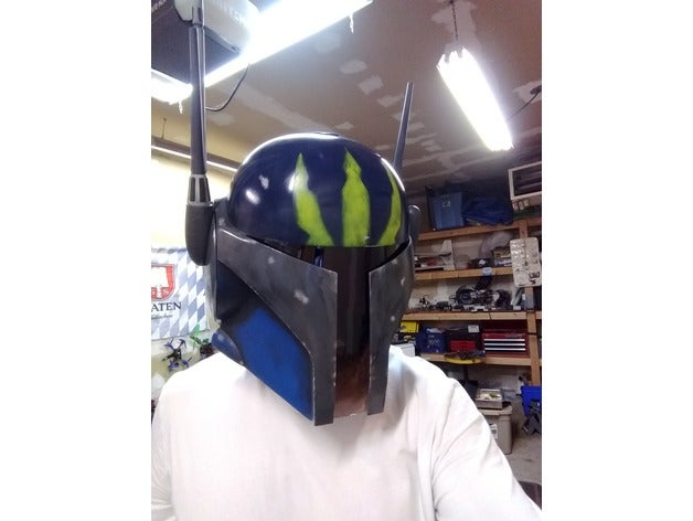 pre vizsla casco il costume 3D print model - Mito3D