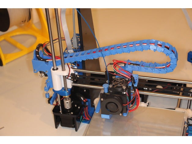 del cable y de la cadena extrusora z-enstop anet a8 - lado izquierdo La impresión en 3d 3D print model - Mito3D