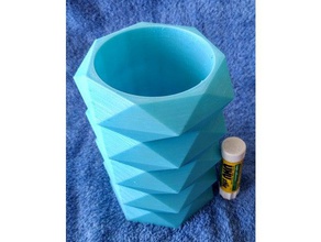 facetedvase1 Dekor container Blumen-vase vase 3d print model - Mito3D