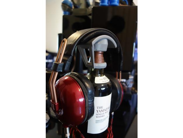 whisky bottiglia headphone stand audio audiofilo la cuffie le supporto per titolare gancio auricolare whiskey il 3D print model - Mito3D