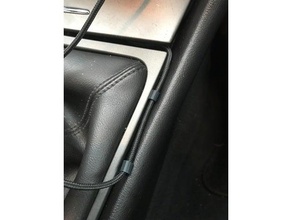 entièrement clos d'intérieur de voiture support fil l'automobile clip câble le gps usb 3d print model - Mito3D