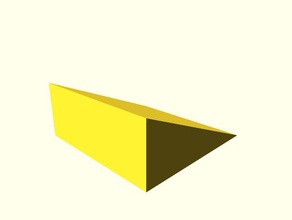 prisma triangular recto etiquetas de matemáticas a la derecha del triángulo 3d print model - Mito3D