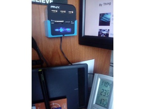 pny usb-hub combo reader support computer sd card usb holder 3d print model - Mito3D