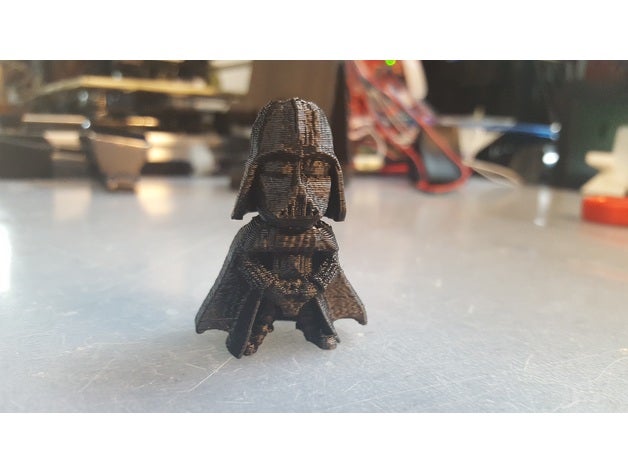 lindo darth vader baja poli cabeza juguetes y accesorios de juego starwars 3D print model - Mito3D