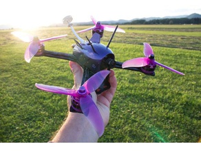 stinger x210 de course quad opensource r c véhicules 2205 5x3 l'acro construire carbone propre drone rapide fpv fpv210 fpvracer racing cadre jure korber micro mini quadricoptère vitesse 3d print model - Mito3D