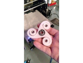 spinner trisquel tuercas w m6 Mutter Gewicht Spielzeug & game Zubehör fidget zappeln 3d print model - Mito3D