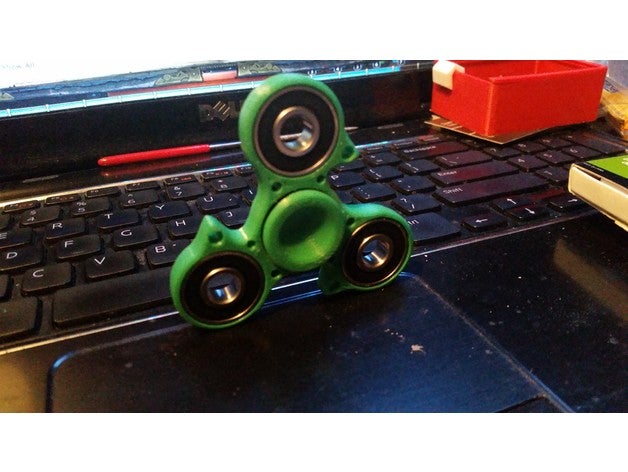 pequeño 608 spinner agarre nub juegos y juguetes 3D print model - Mito3D