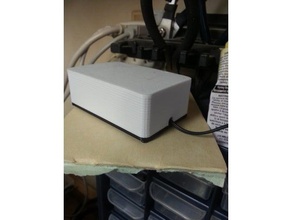 simple tapa de la caja electrónica 5v fuente alimentación cuadro alojamiento onshape 3d print model - Mito3D
