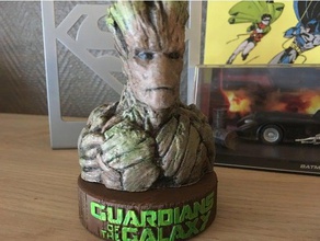 stand groot busto le creature 3d print model - Mito3D