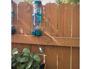 botella de agua sistema riego por goteo al aire libre y jardín 1 2 l litro 15 la drenaje del tamiz el jardinería titular reutilización las botellas trader joe 3d print model - Mito3D