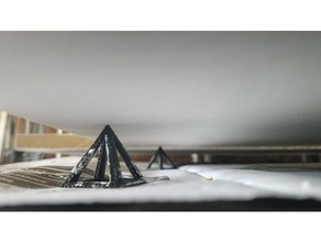 pittori piramide strumenti secco la vernice triangolo pittura stand 3d print model - Mito3D
