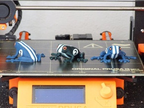 la carrera de rana multi-color a los animales doble extrusión multi-extrusión multi-material raza 3d print model - Mito3D