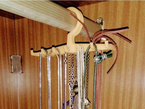 Halskette Aufhänger - Organisation Armband cintre col colgante hanger percha pulsera 3d print model - Mito3D