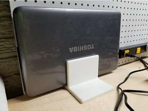 vertikale laptop stand computer 3d print model - Mito3D