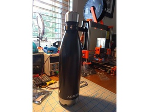 su şişesi tutucusu Anahtarlık 3d print model - Mito3D