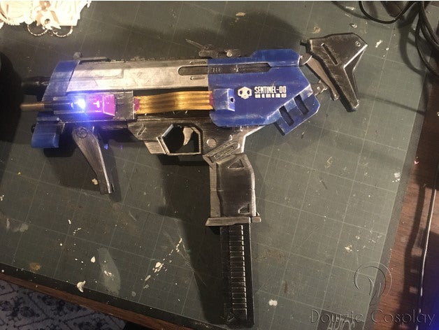 sombra makineli tabanca remix cosplay kostüm silah overwatch smg 3D print model - Mito3D