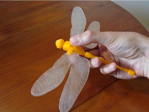 articulated dragonfly mechanical toys insect insecte libelulle 3d print model - Mito3D