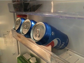 porta da geladeira pode titular cozinha e sala de jantar lata coca-cola 3d print model - Mito3D