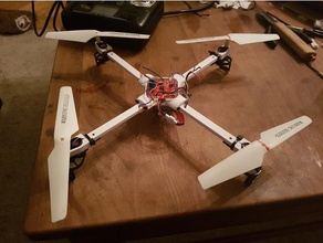 quadricoptère de la conception 1un r c véhicules quadcopter frame quadrocopter syma x5 x5c 3d print model - Mito3D