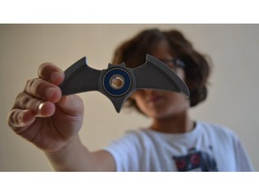 batarang de controle giratório brinquedo & acessórios para jogos batman spinner 3d print model - Mito3D