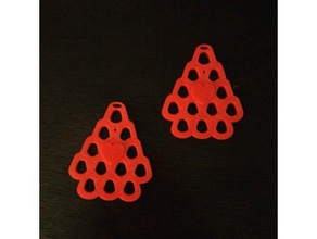 dairesel yamuk delik kalp küpe 3d print model - Mito3D