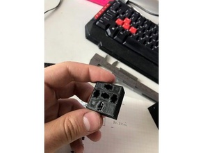 minimalista en el zócalo de 4-5 relé la electrónica socket 3d print model - Mito3D