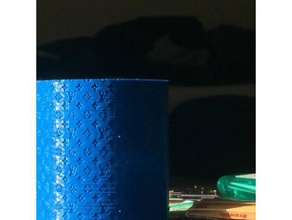 louis vuitton vase Schilder & logos Kleidung designer mem 3d print model - Mito3D