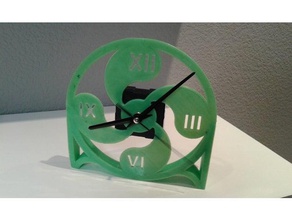 lauburu orologio reloj famiglia agujas letto cuarto scrivania desktop dormitorio erlojua euskadi euskal herria hora mahaia mesa relog tempo 3d print model - Mito3D